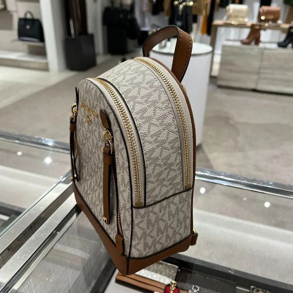 Michael kors Brooklyn Extra-Small Logo Backpack 30R3GBNB0B Vanilla main image 6